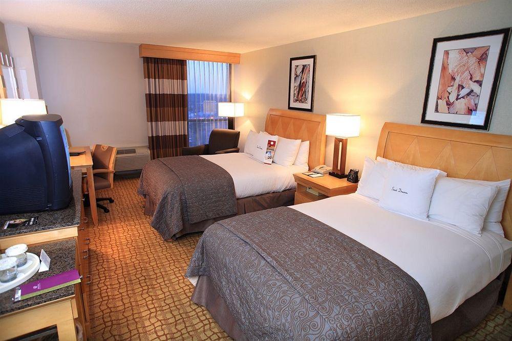Hotel Doubletree By Hilton Virginia