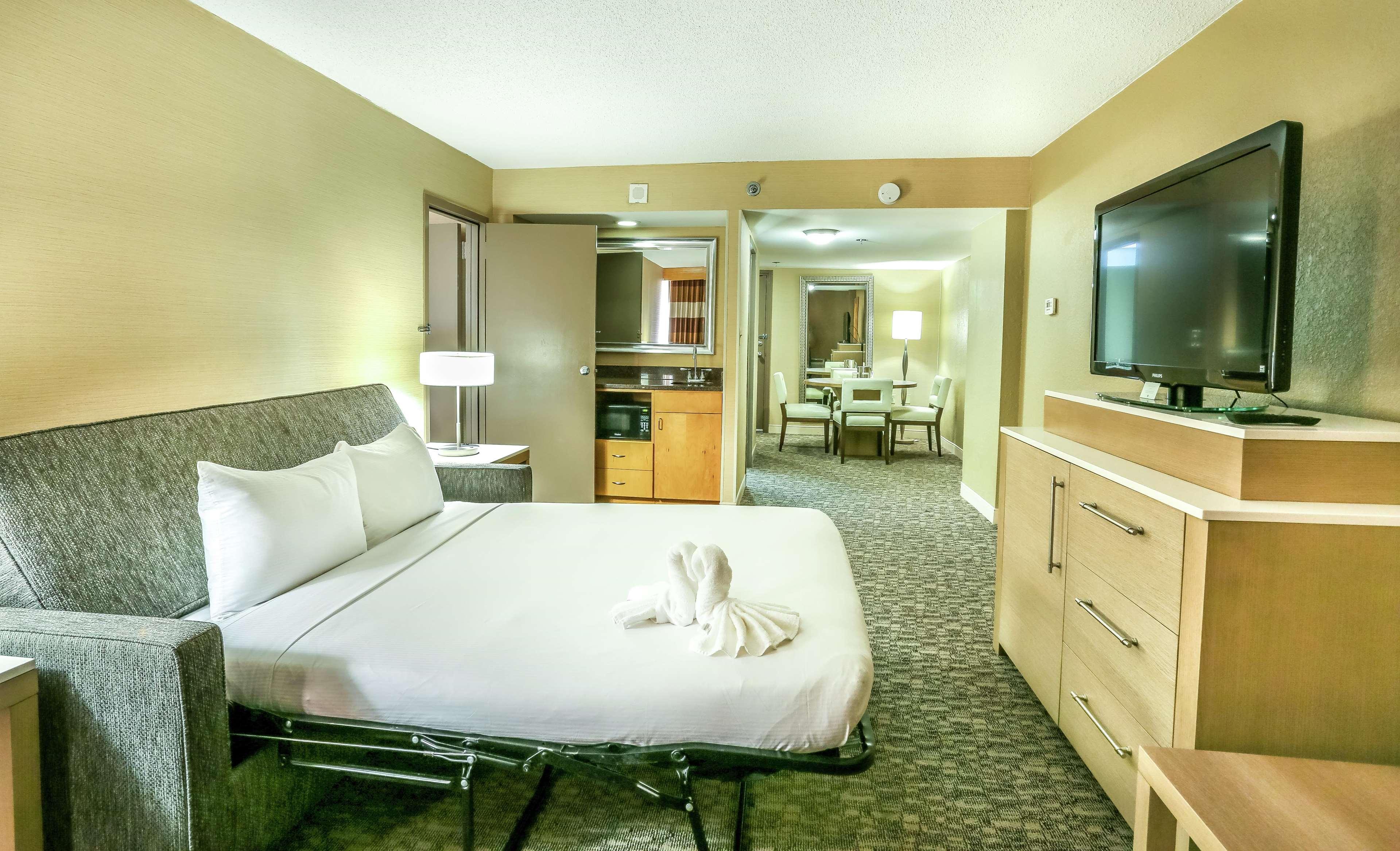 Doubletree By Hilton Virginia Virginia Beach