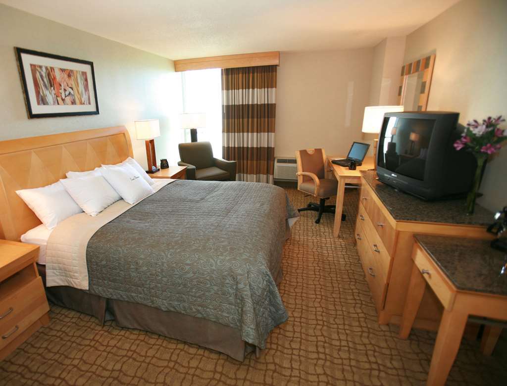 Hotel Doubletree By Hilton Virginia Virginia Beach